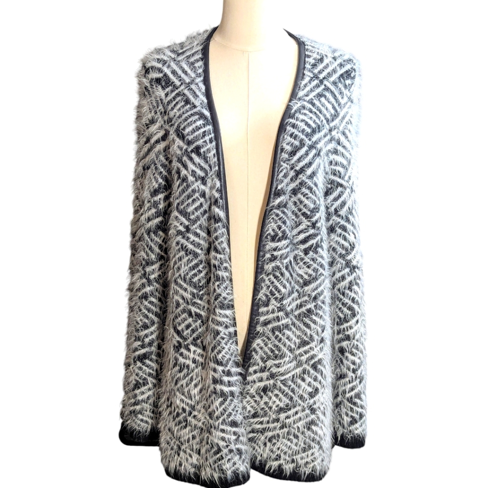 Relativity Black and White Fuzzy Open Front Cardigan Size Medium